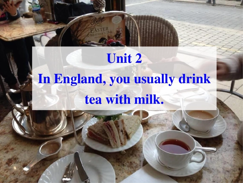 外研版初中英语八年级上册Module11Unit2InEngland,youusuallydrinkteawithmilk课件_第3页